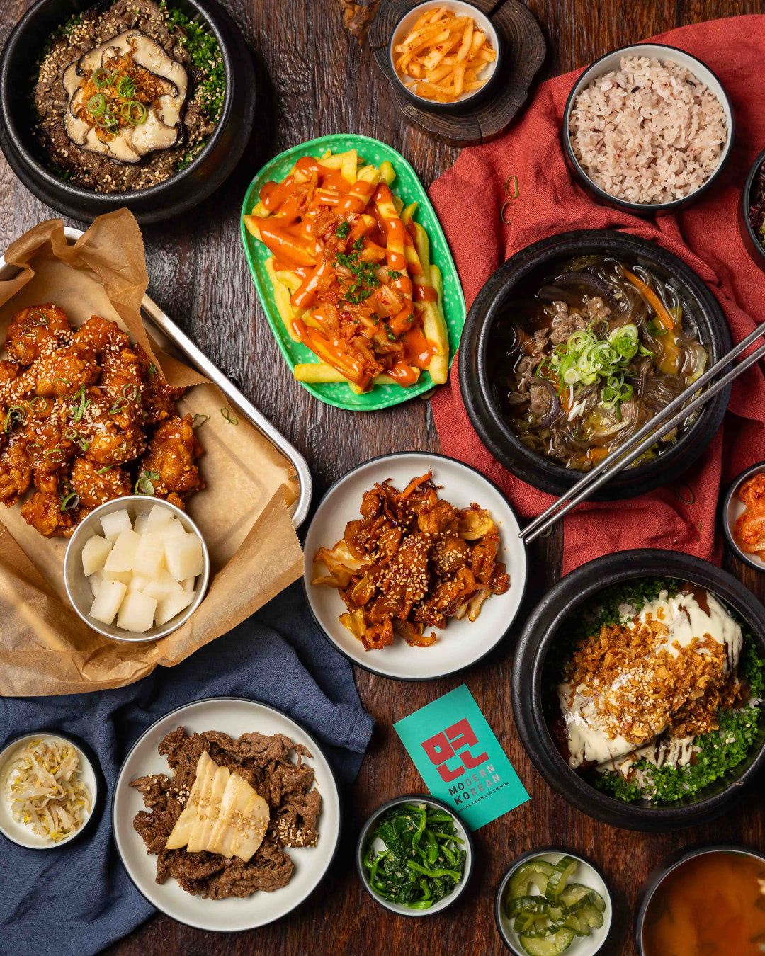 Full table beim Modern Korean in 1090 Wien